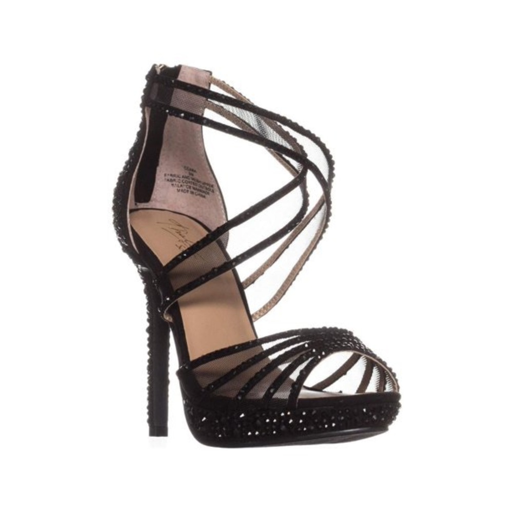 NWT Heels